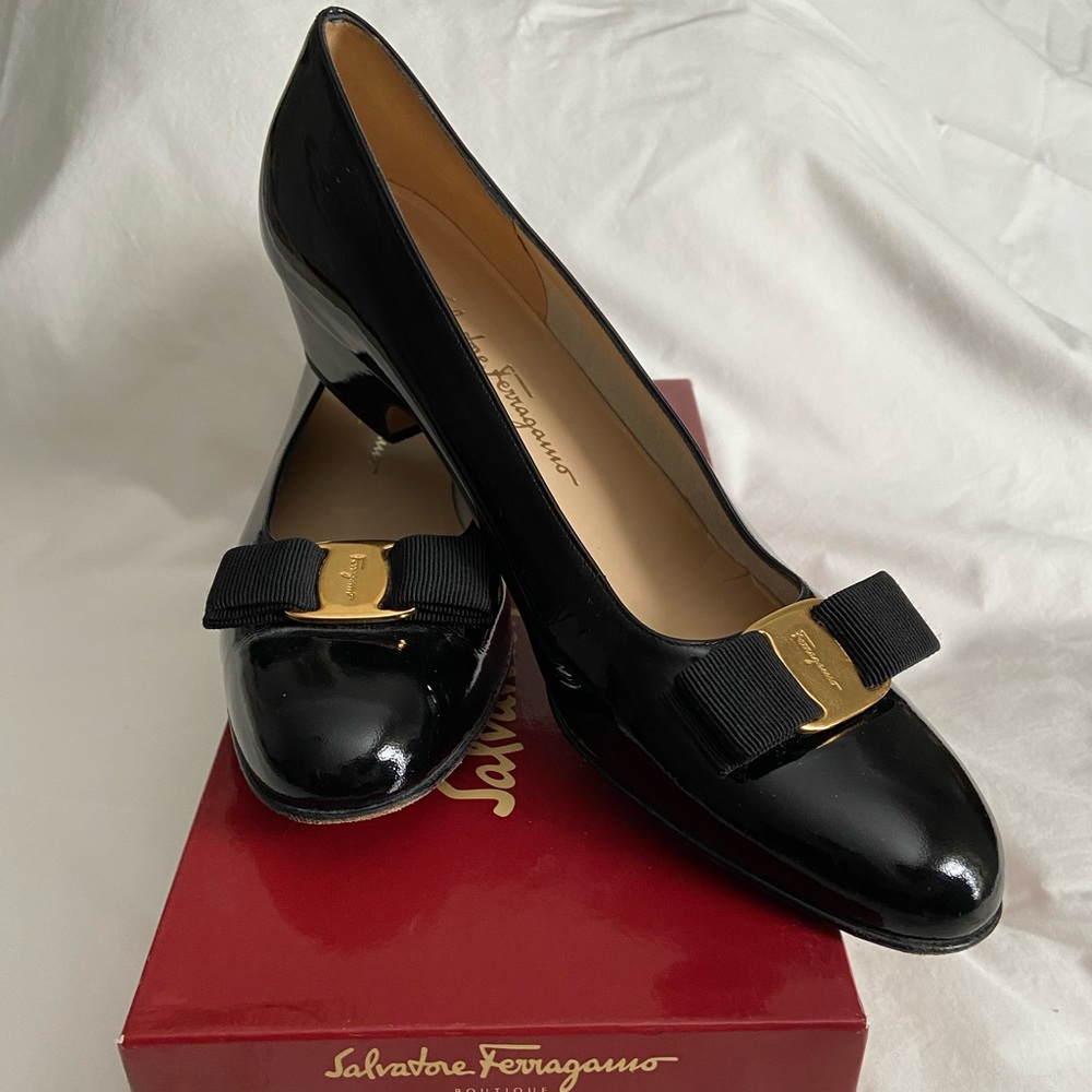 Black Patent Salvatore Ferragamo Lilliaz Heels